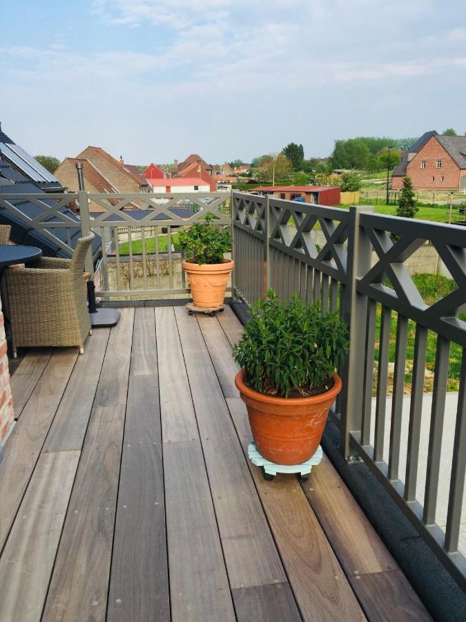Zen Op Vakantie - Zen Aan De Gavers Onkerzele Kültér fotó